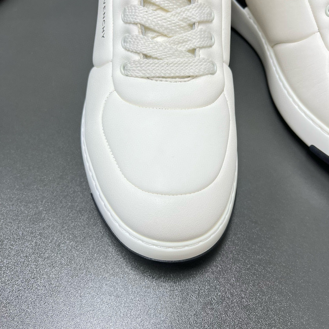 Givenchy Sneakers