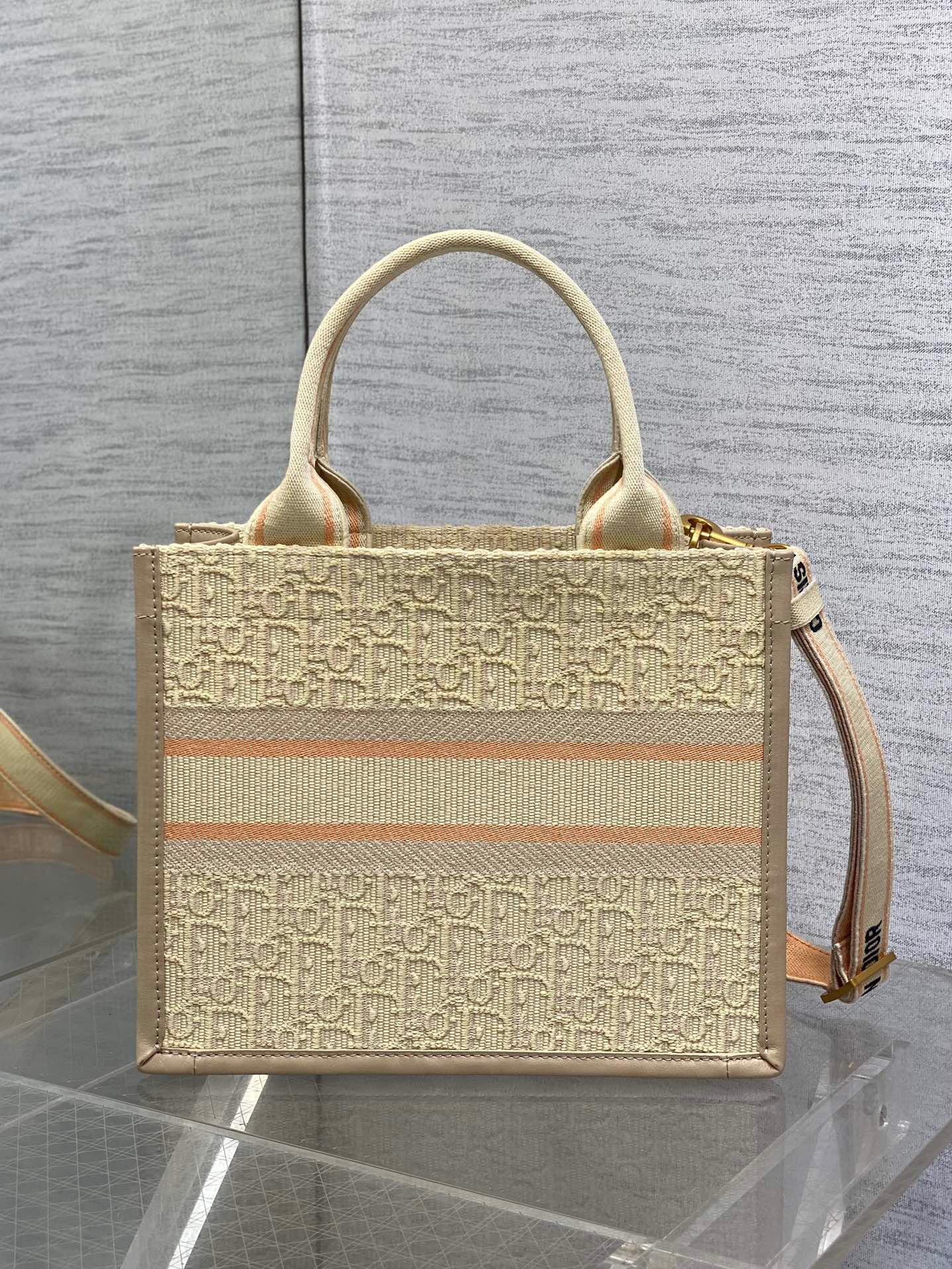 Dior Tote  26x12x21cm