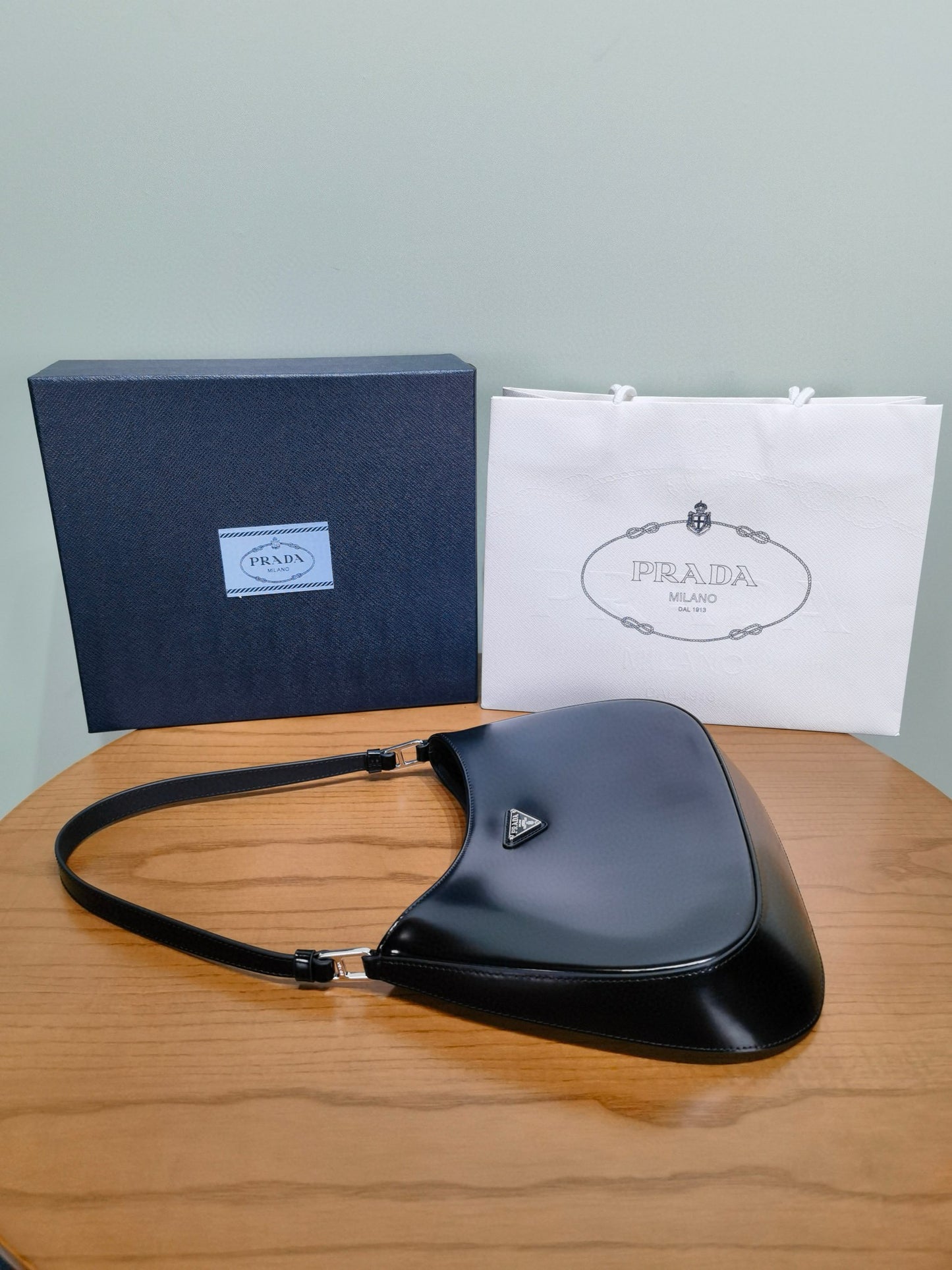 Prada Cleo Shoulder Bag 27x15x5.5cm