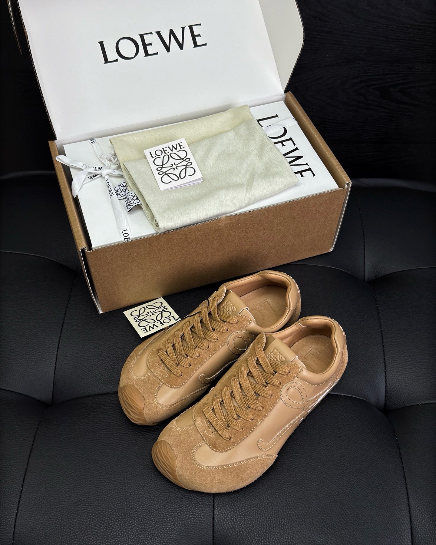 Loewe Sneakers