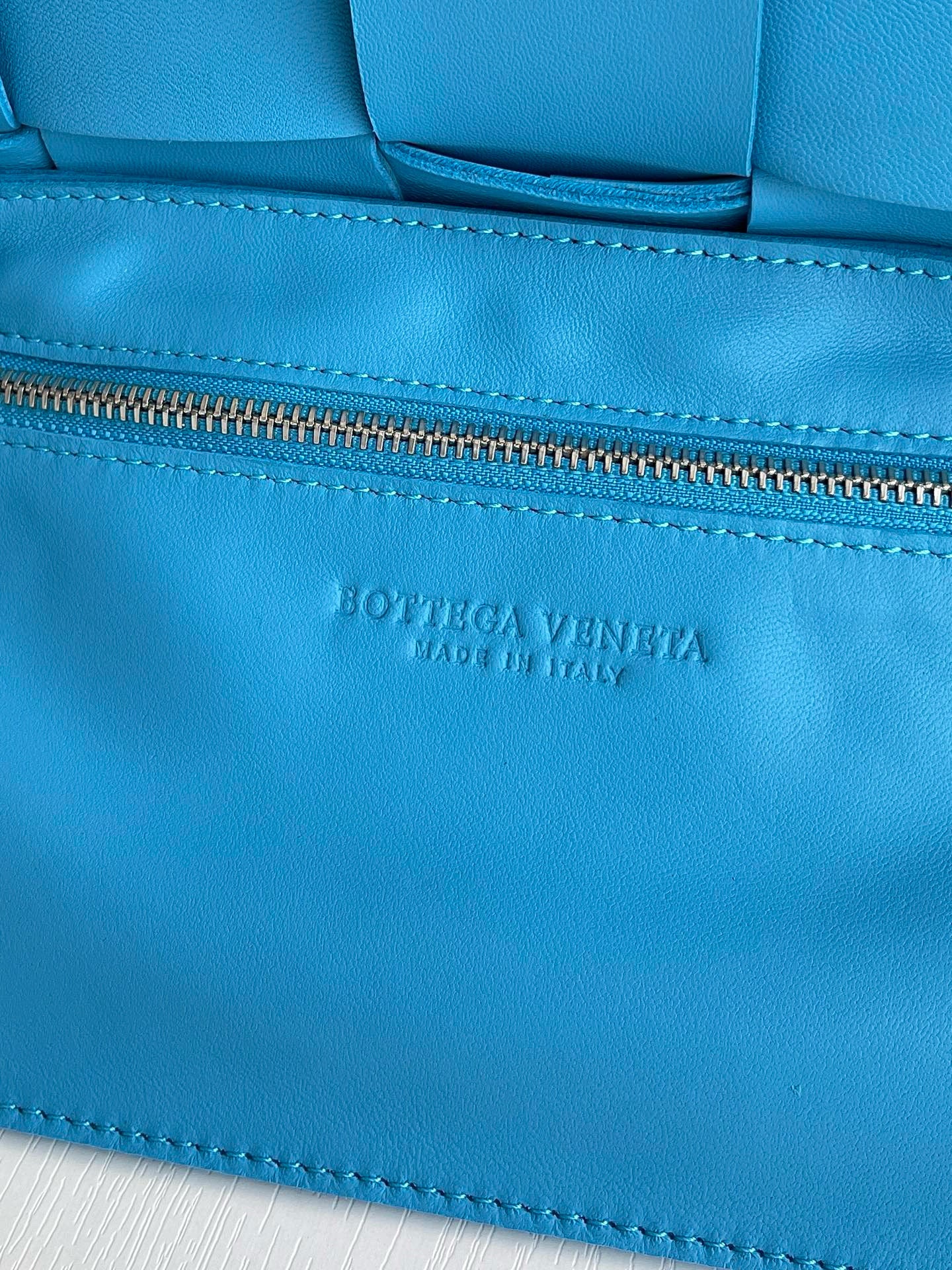 BV Cassette Shoulder Bag