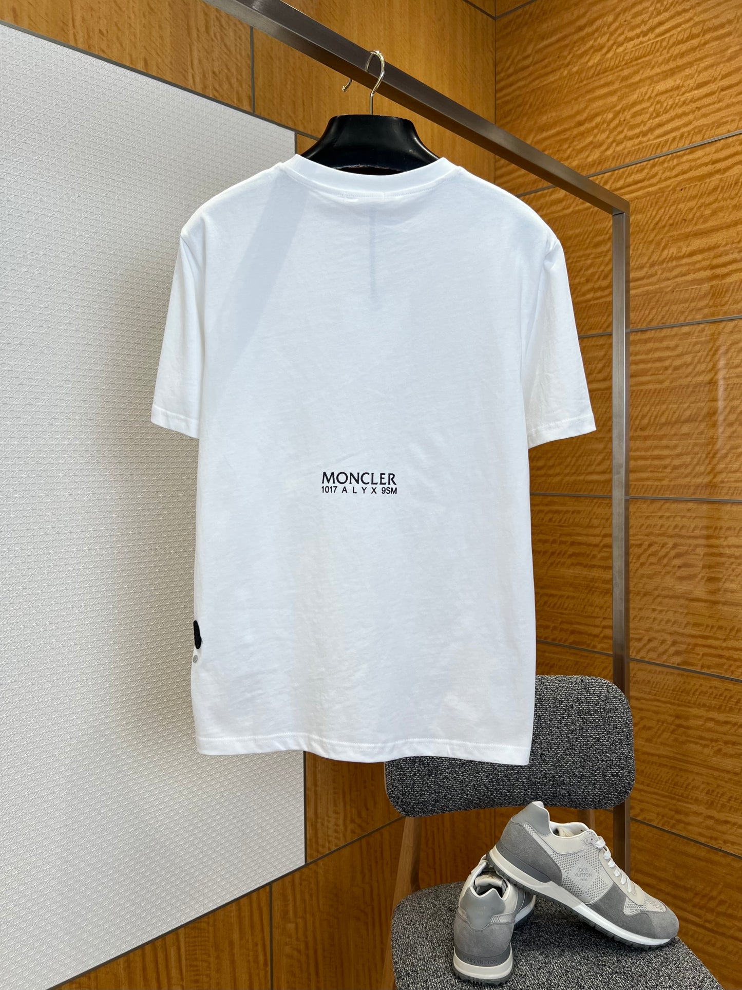 Moncler T-shirt