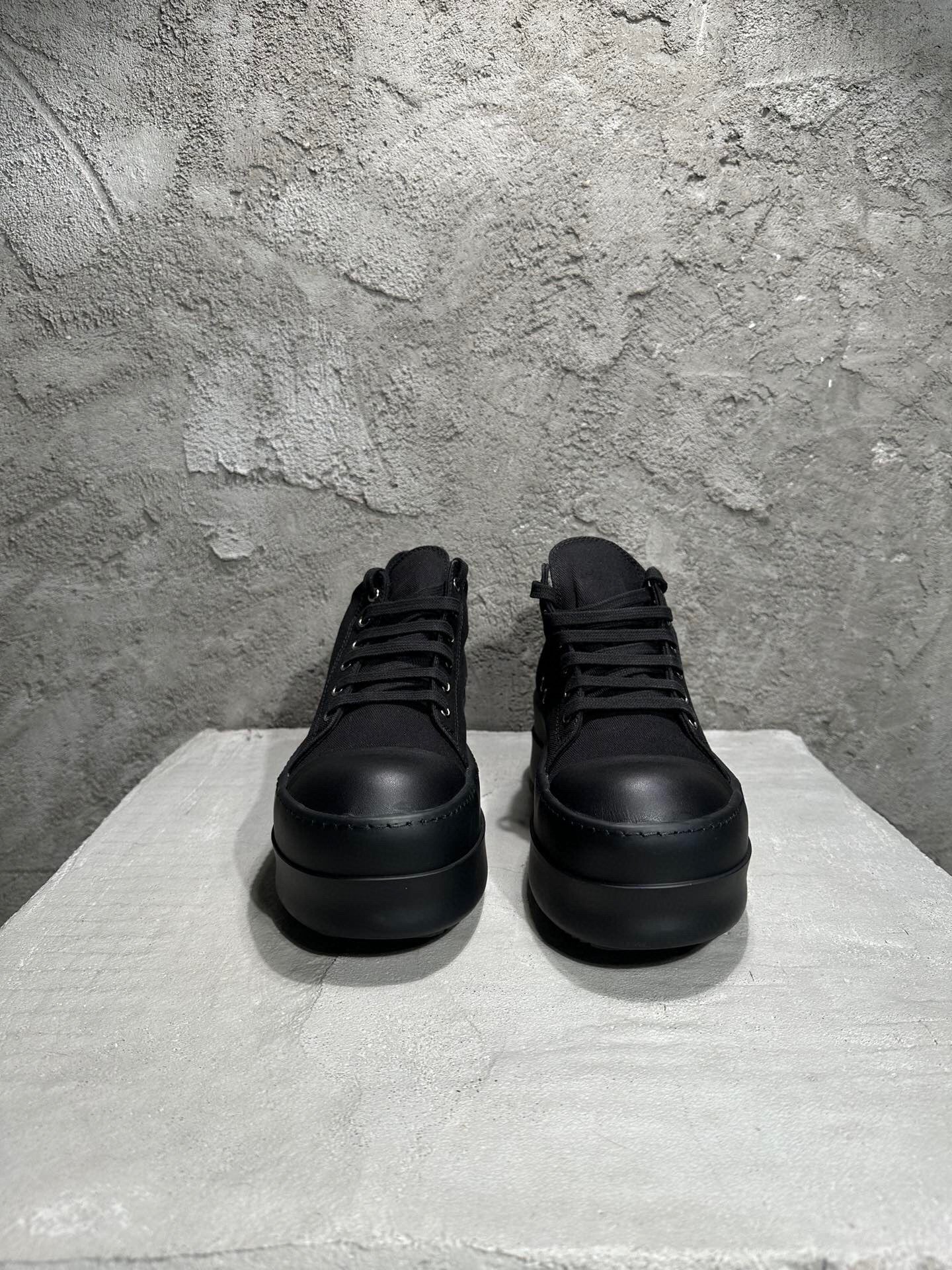 Rick Owen Sneaker