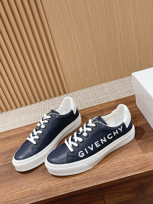 Givenchy Sneakers