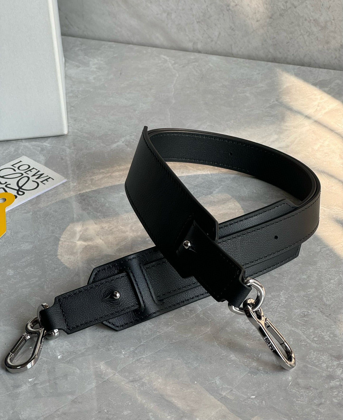 Loewe Puzzle Shoulder Bag(33x21x17cm)