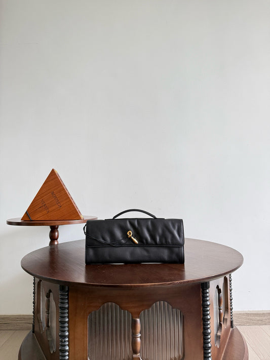 Bottega Veneta Clutch Handbag