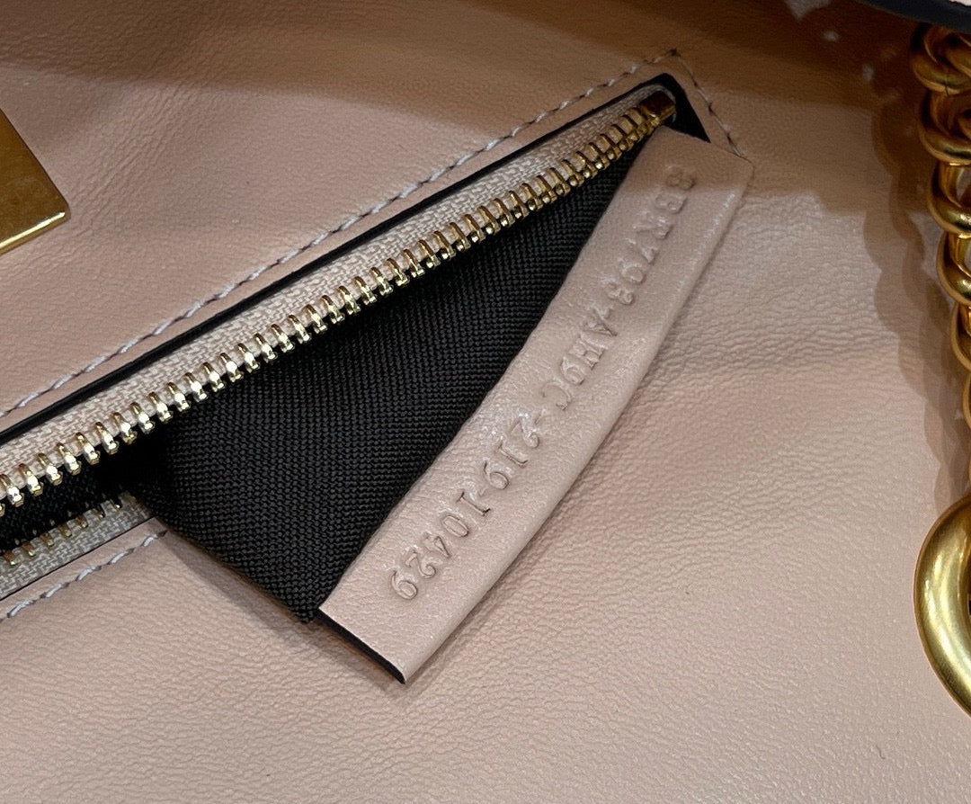 Fendi Baguette