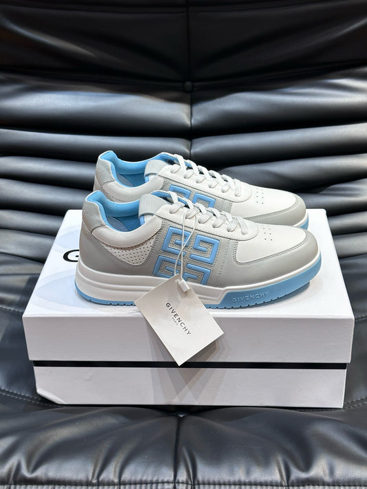 Givenchy Sneakers