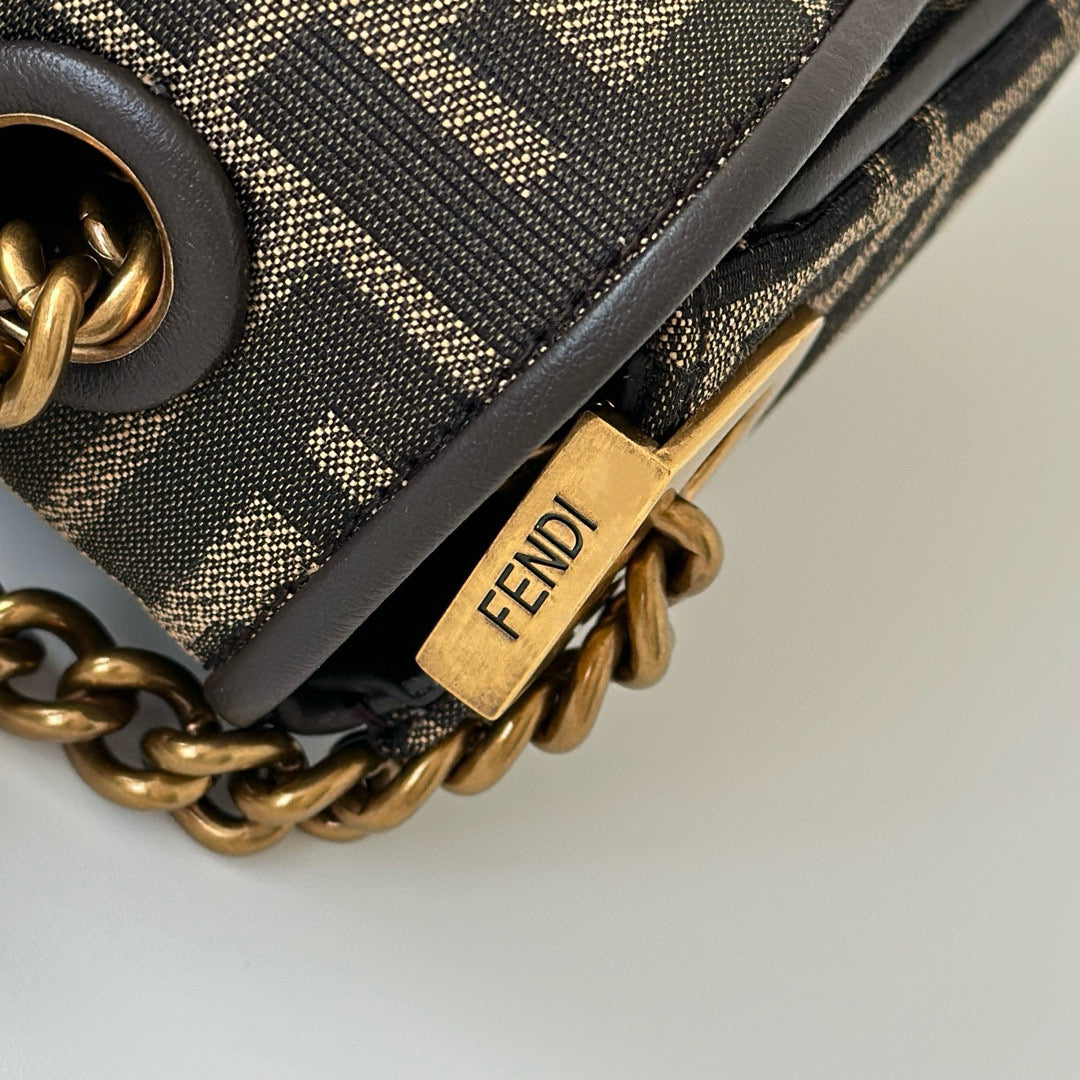 Fendi Baguette Chain Midi