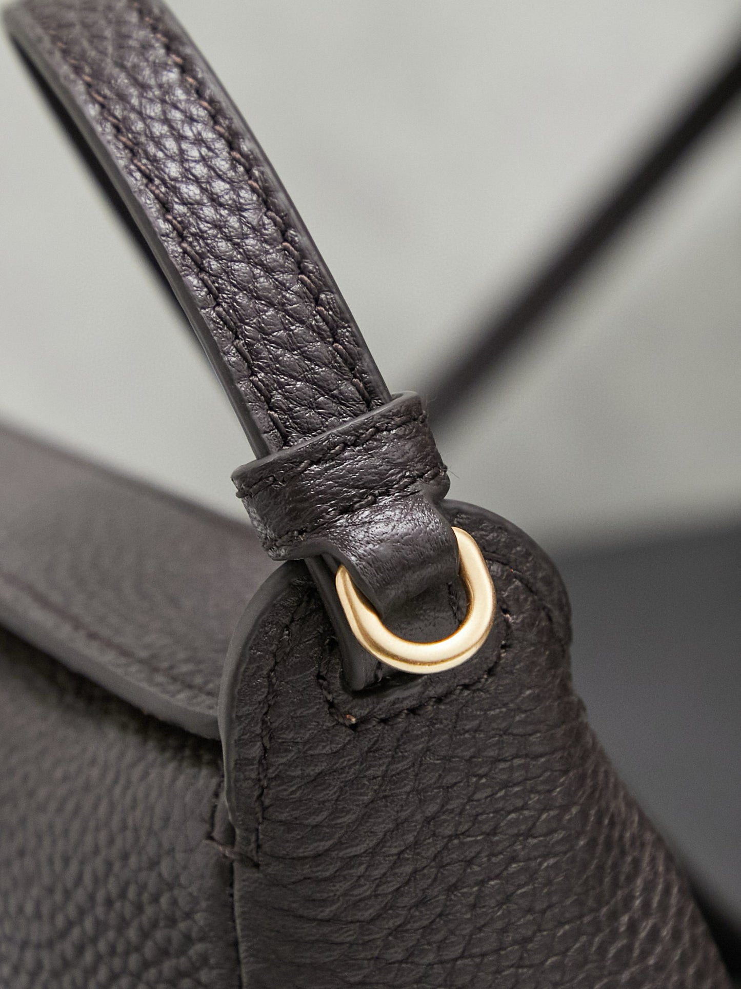 Miu Miu Cross Body Bag 18x10x7cm