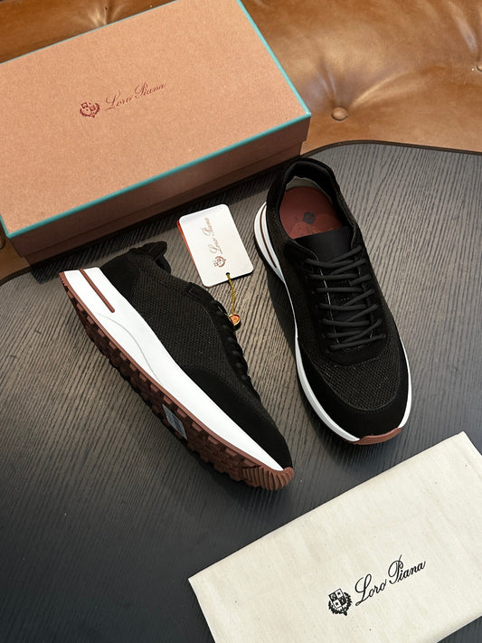 LP Sneakers