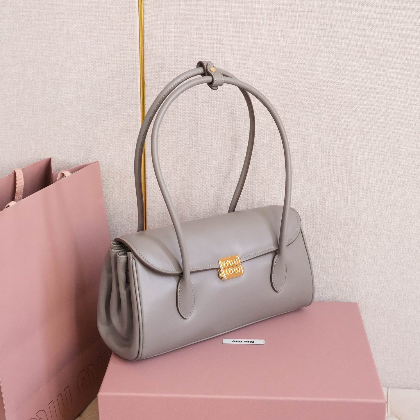 Miu Miu Shoulder Bag 28x15x11cm