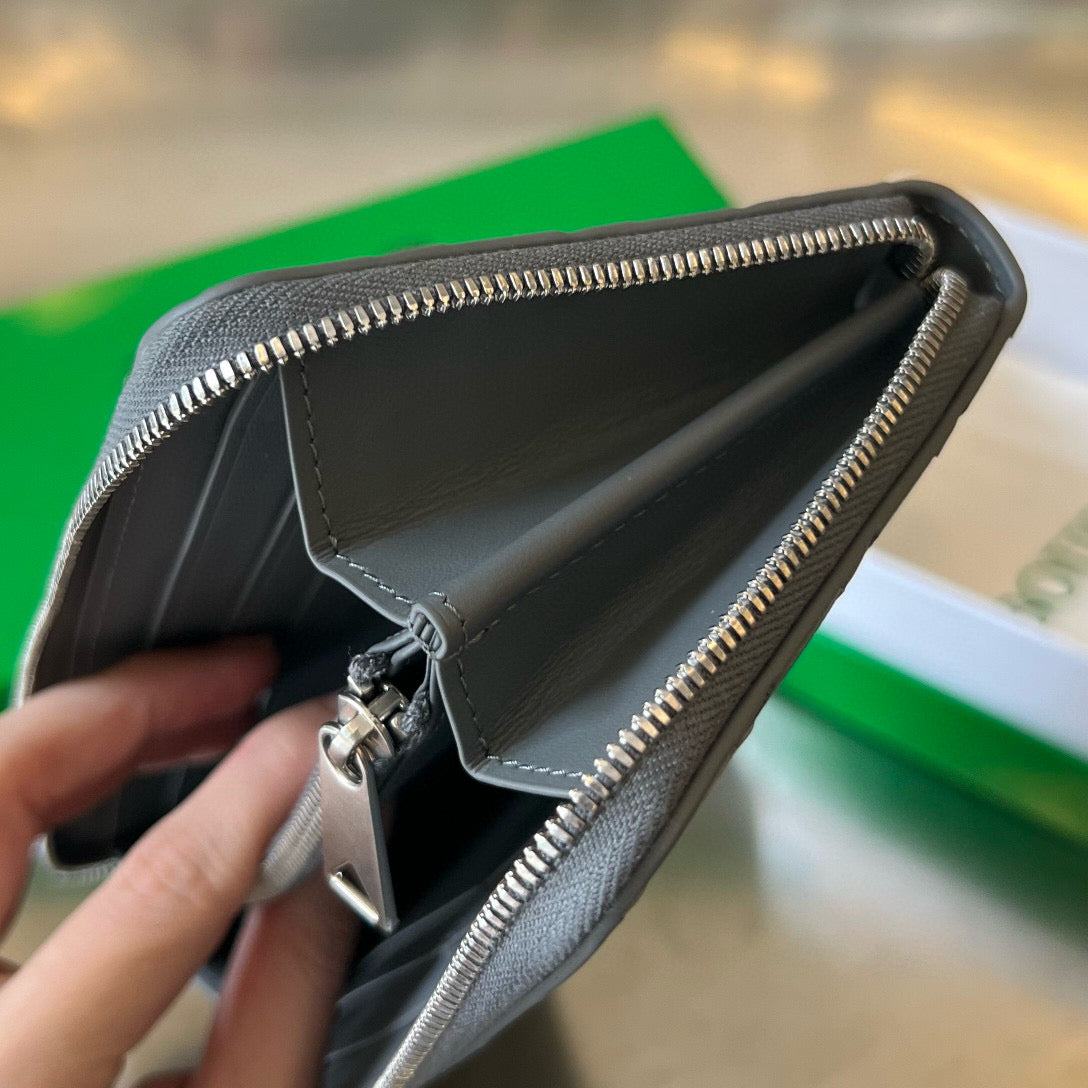 Bottega Veneta Long Zipped Wallet