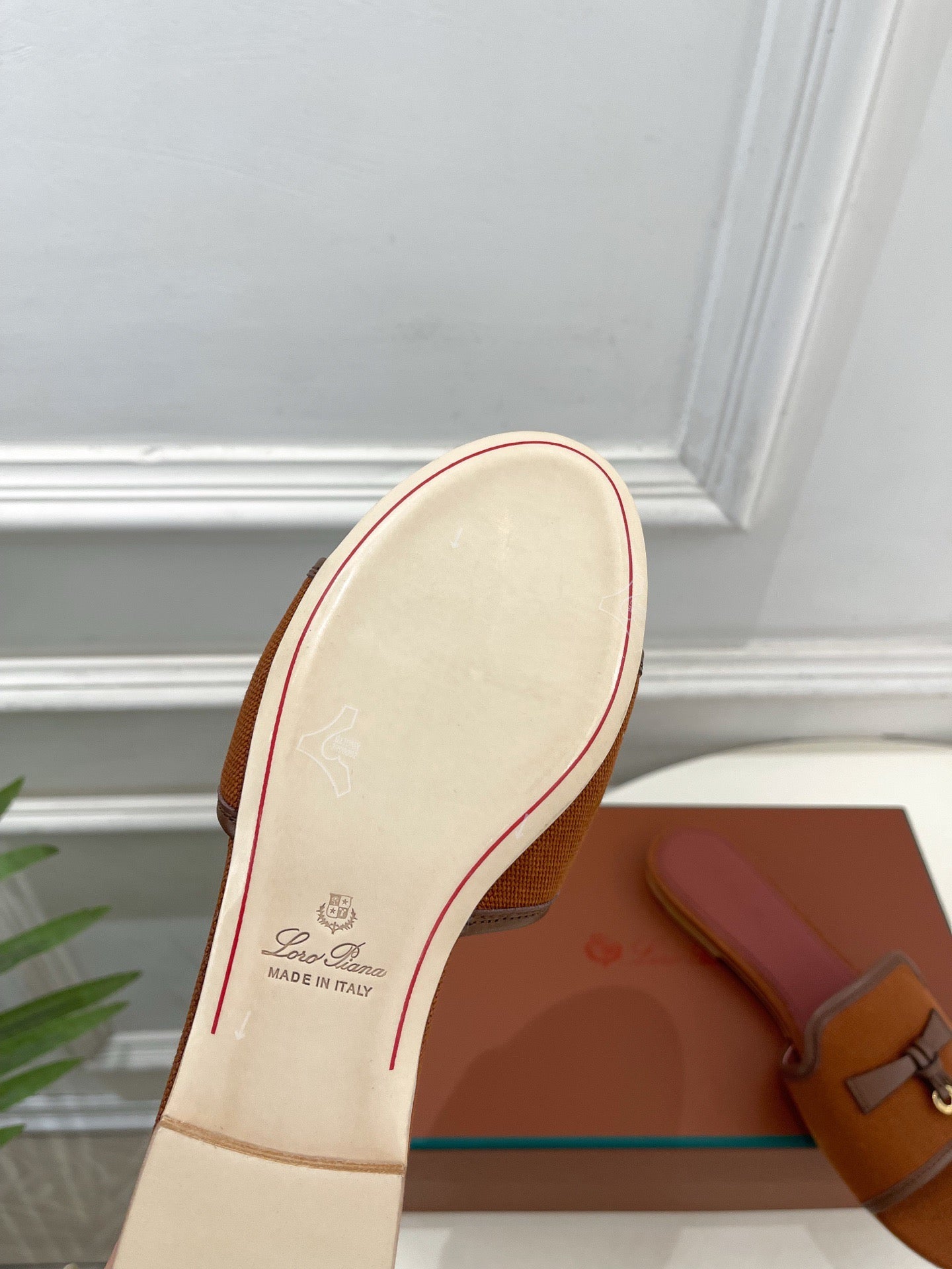 LP Sandals