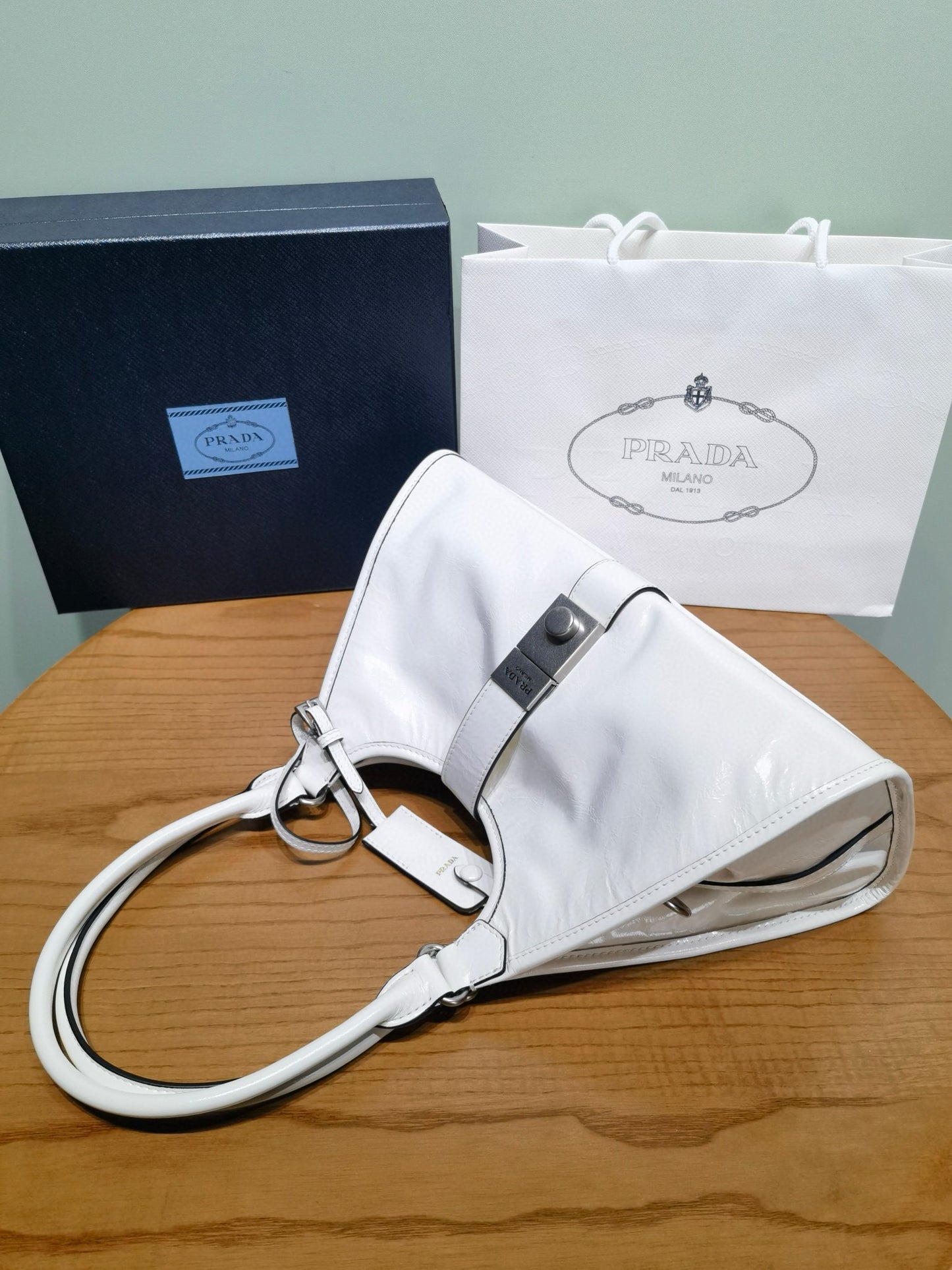 Prada Handbag 42x28x20cm