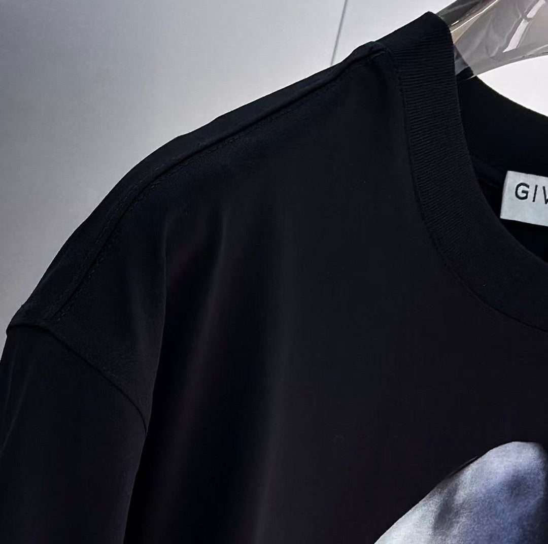 Givenchy T-Shirt