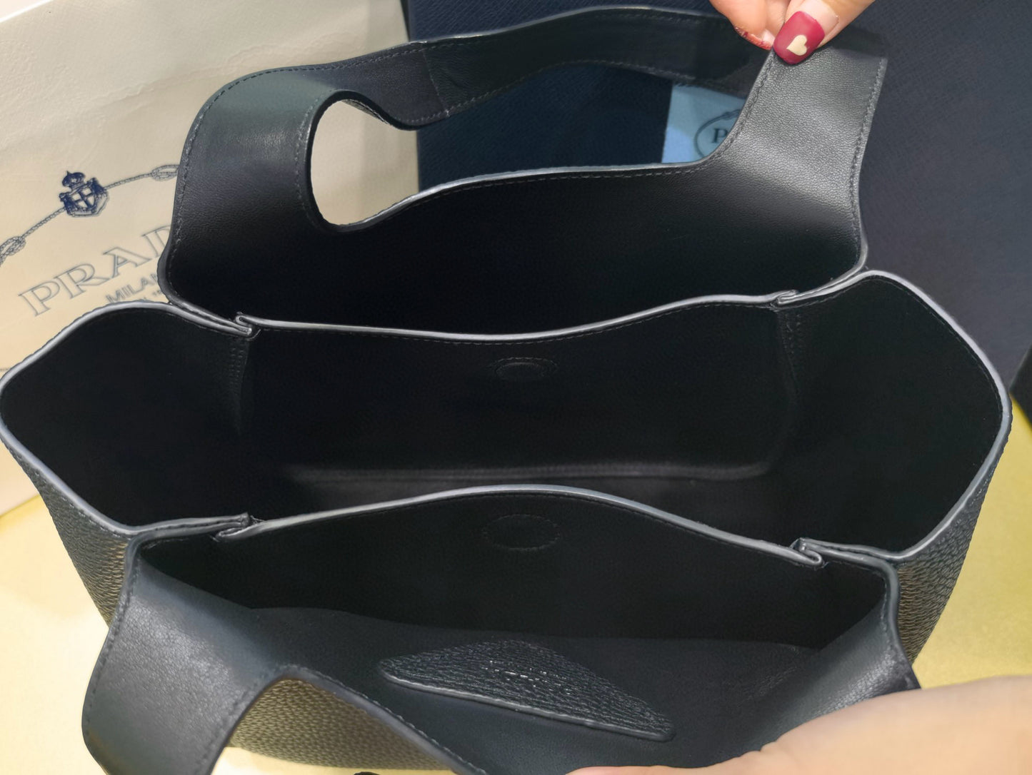 Prada Dynamique Tote Handbag