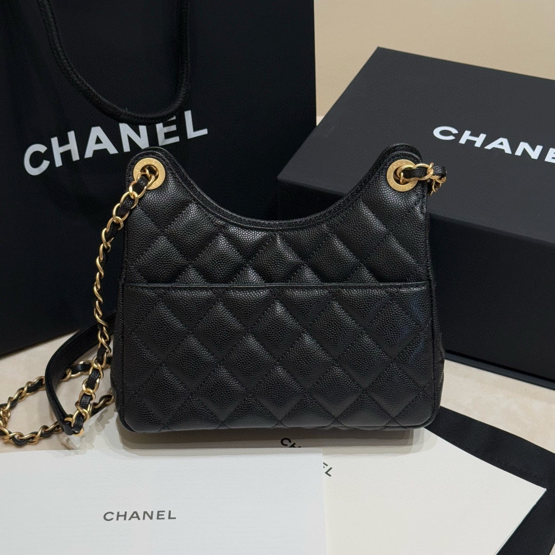 Chanel 24C Hobo (19x17x6cm)