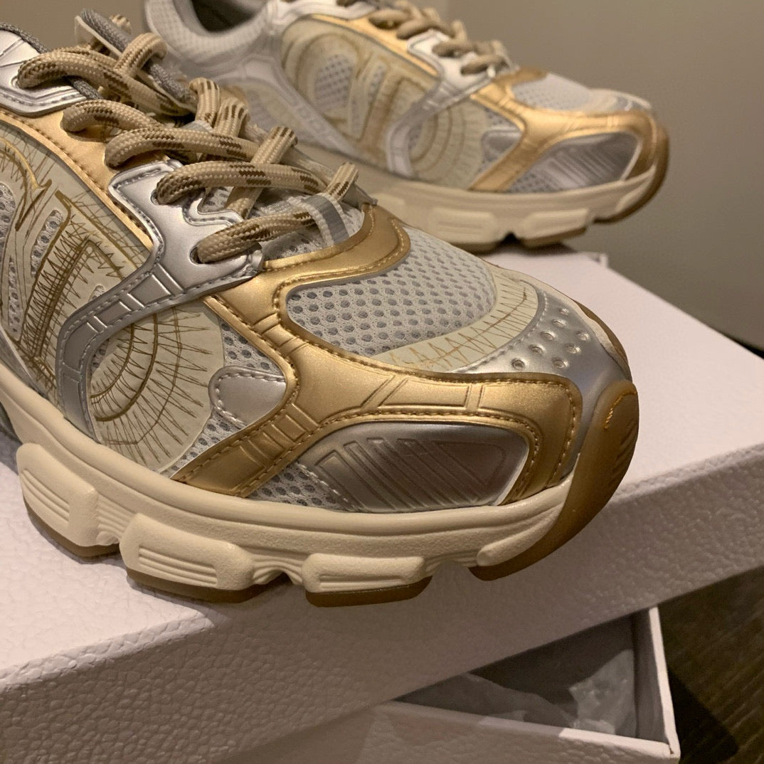 Dior Sneakers