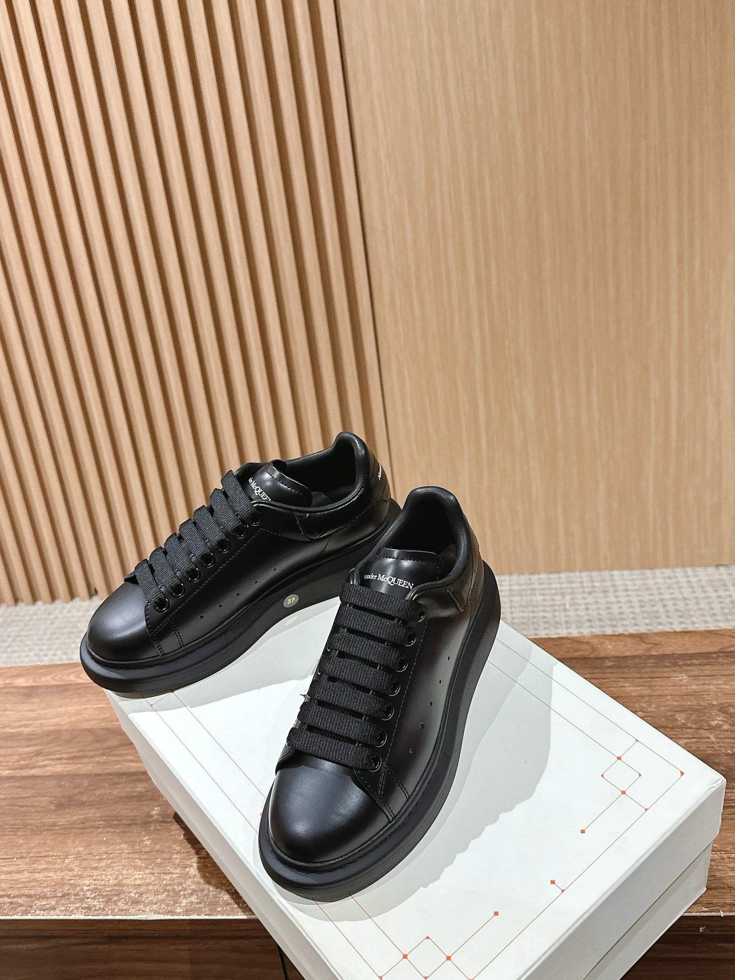 Alexander McQueen Sneakers