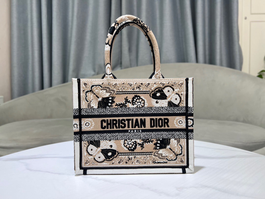 Dior Book Tote (26.5cm)