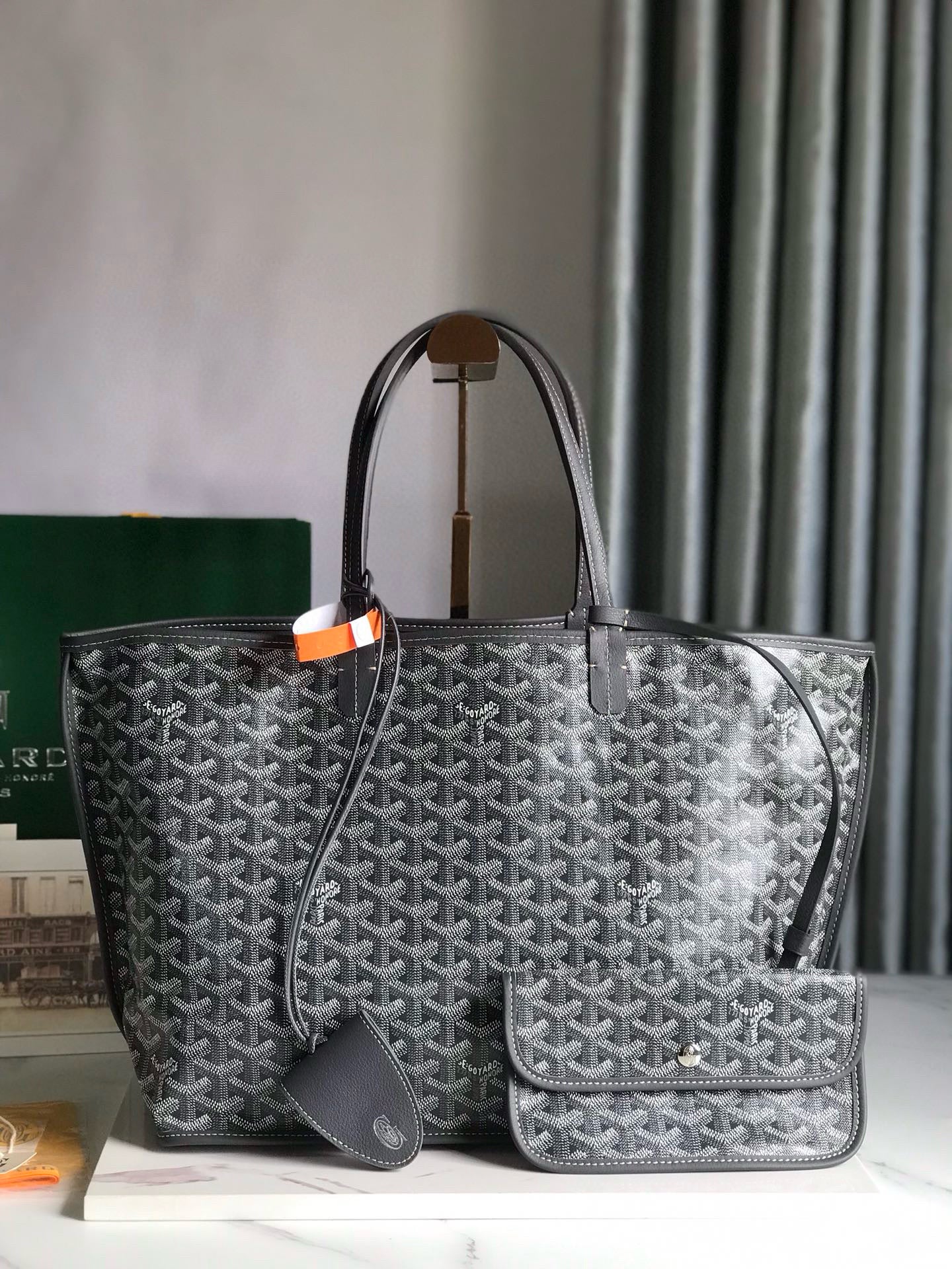 GOYARD REVERSIBLE ANJOU 34*28*15