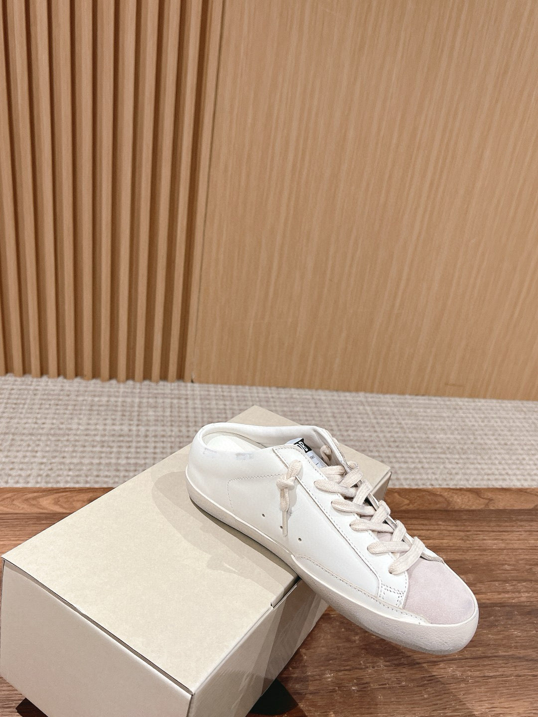 Golden Goose Sneaker