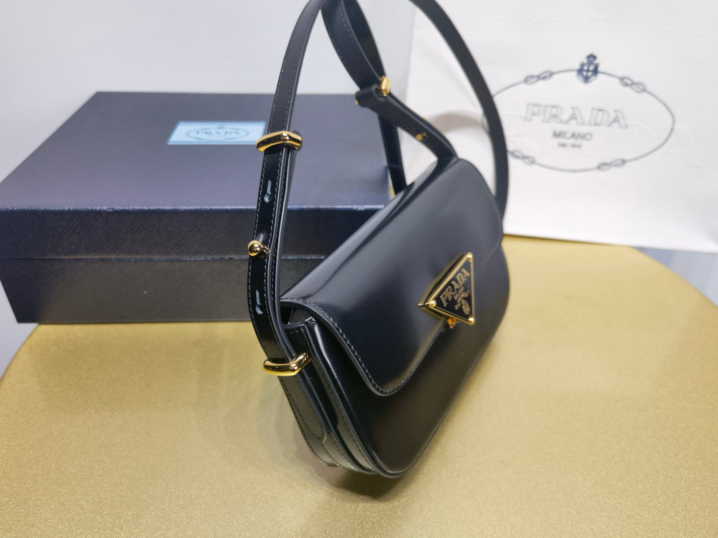 Prada Shoulder Bag 24x11x4cm