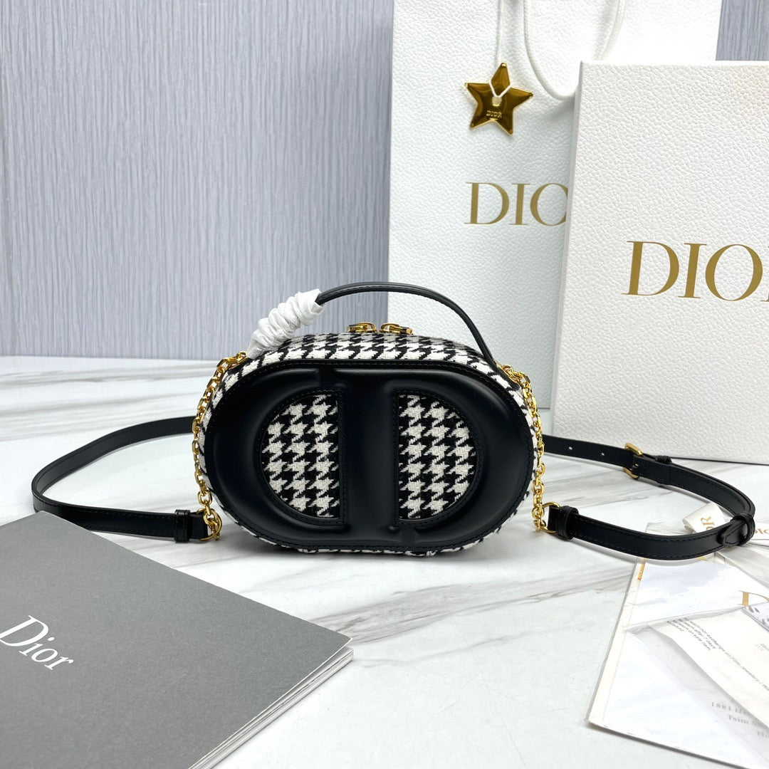 Dior Signature Oval Bag (18cm)