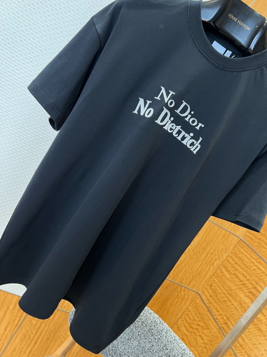Dior T-shirt