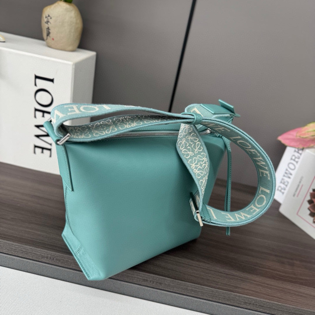 Loewe Cross Body Bag 29x10.5x22CM