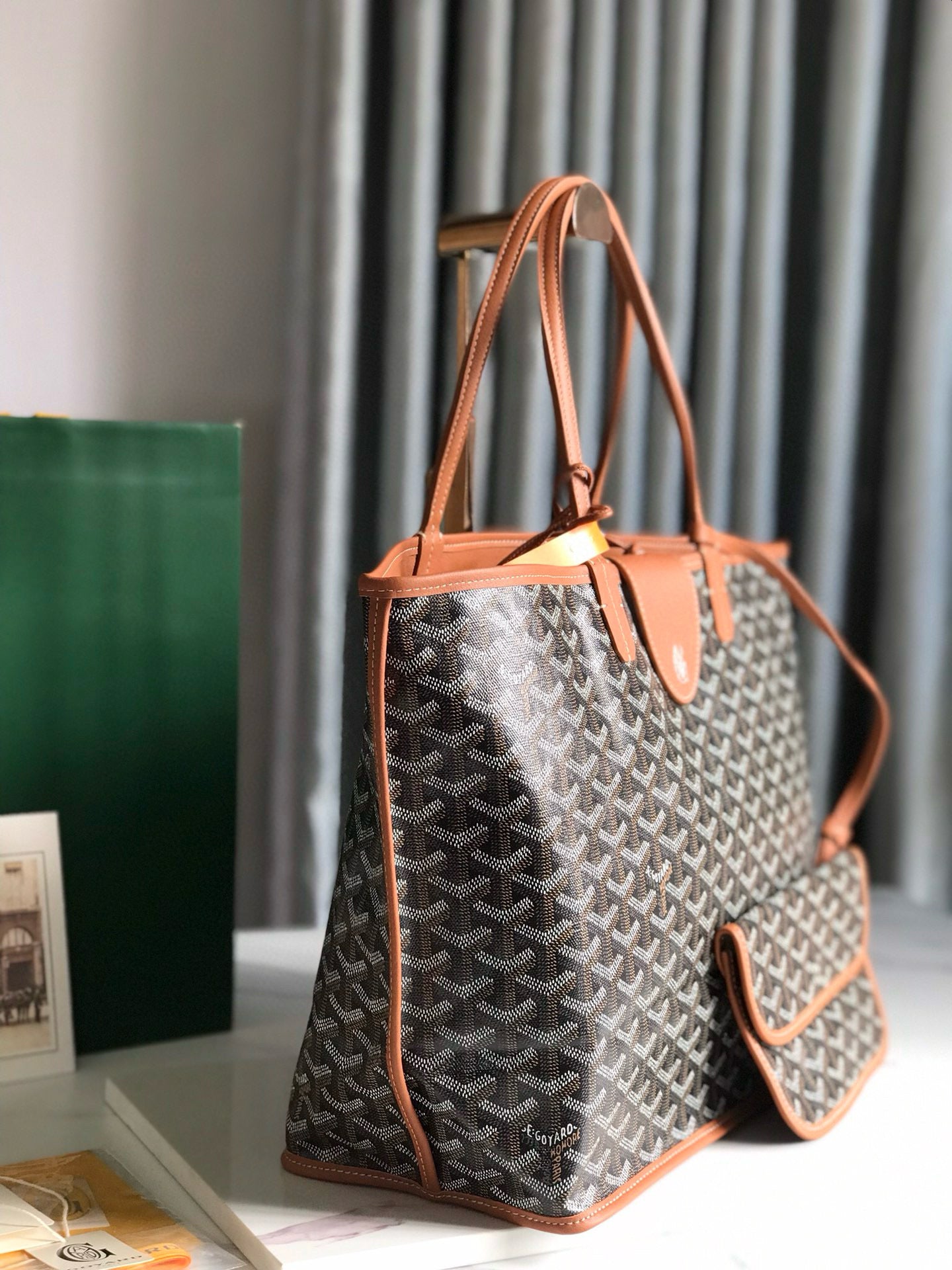 GOYARD REVERSIBLE ANJOU 34*28*15