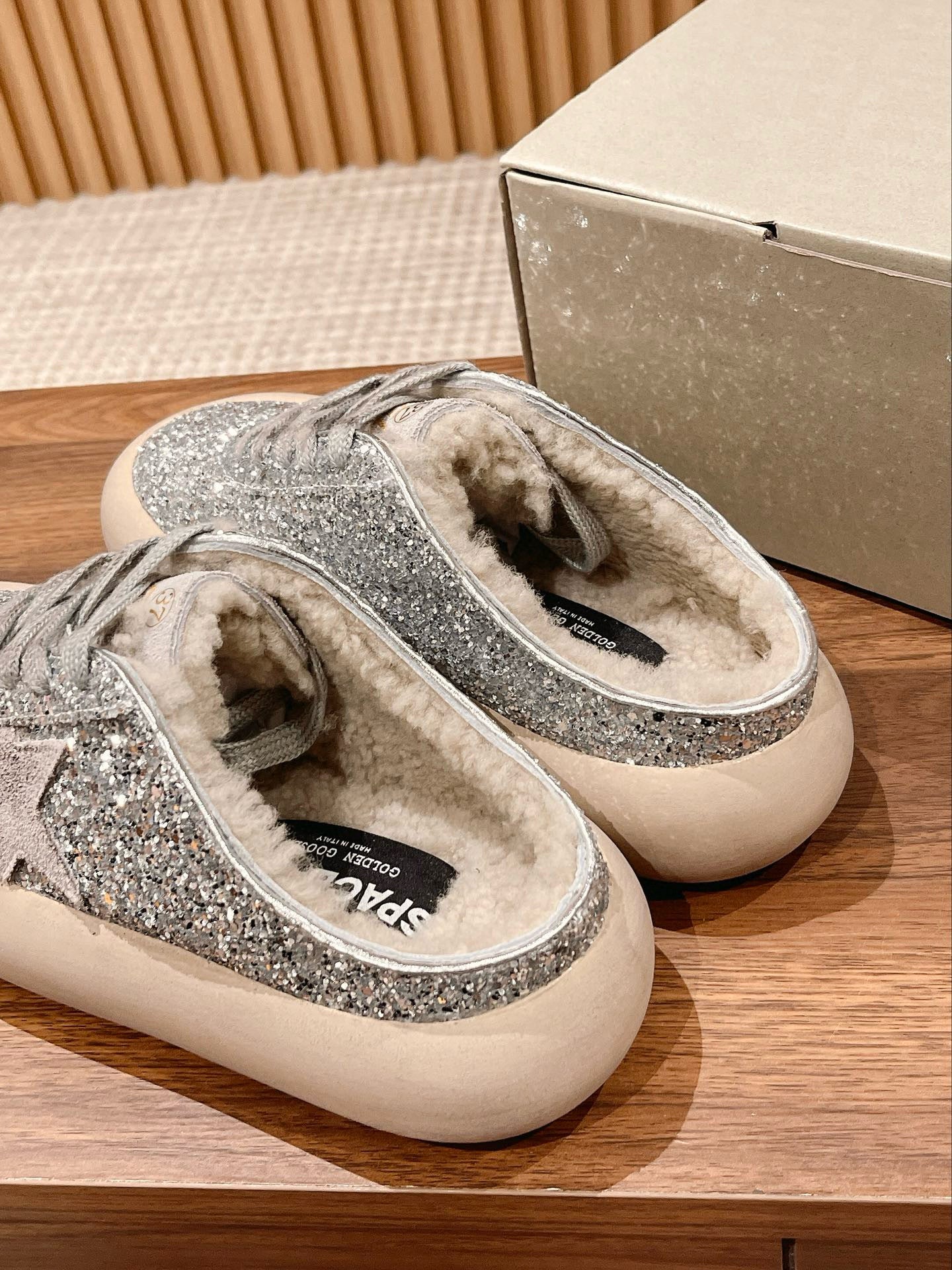 Golden Goose Sneaker