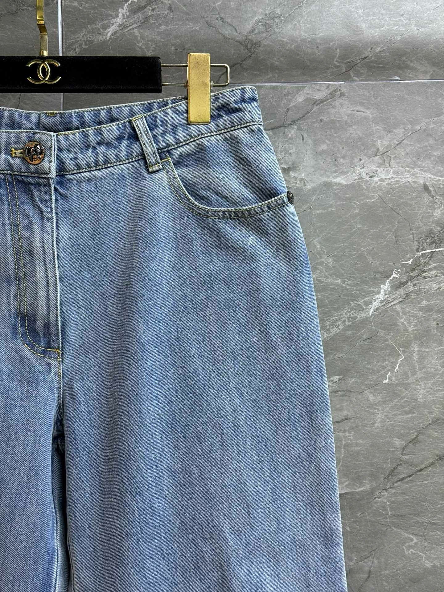 Chanel Jeans