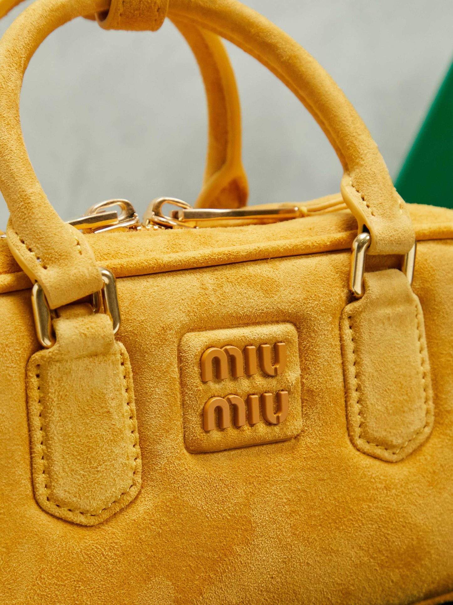 Miu Miu Bowling Bag 22x10.5x7.5cm