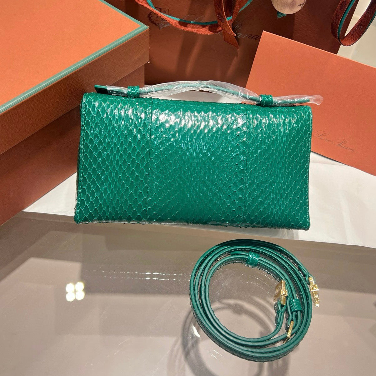 LP Extra Pocket L19 Handbag