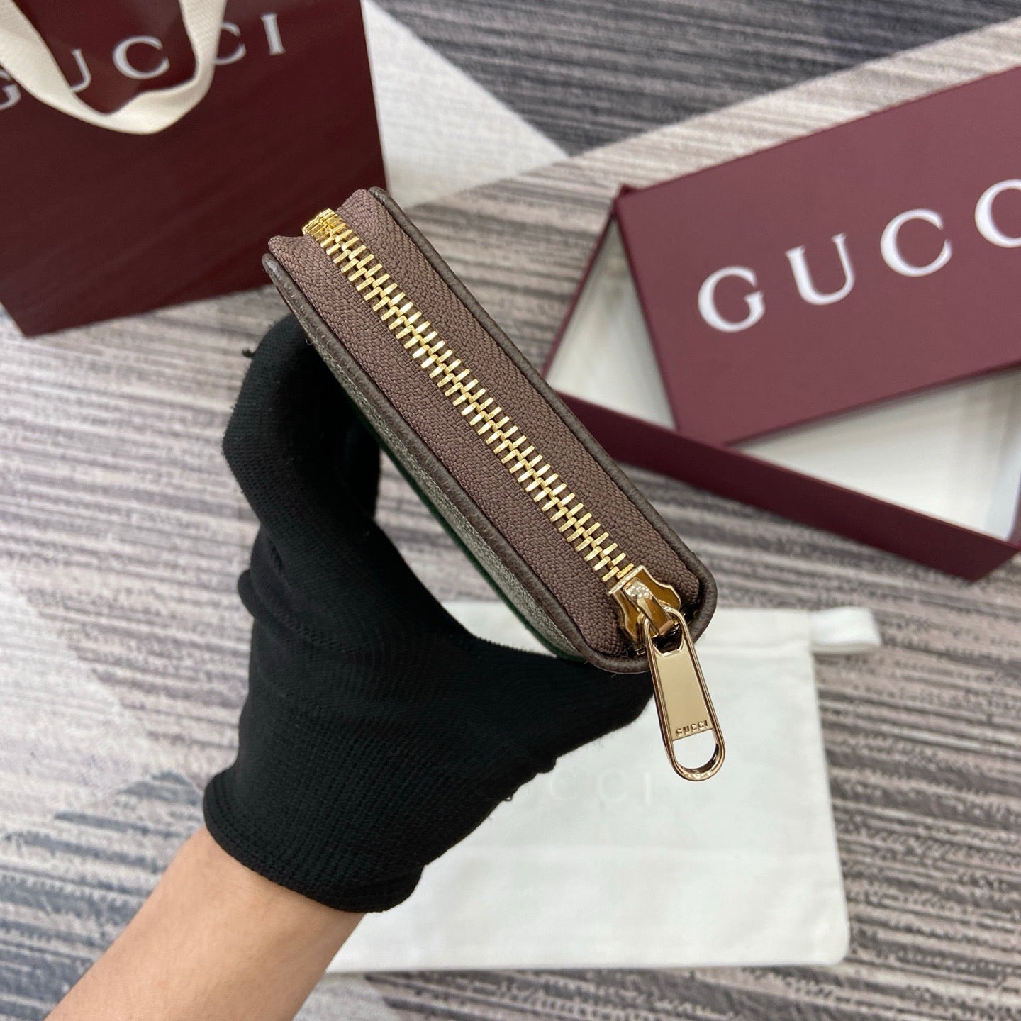 Gucci Long Zipped Wallet