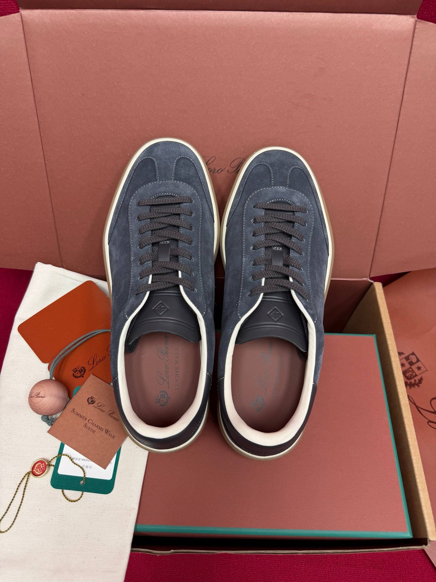 LP Sneaker