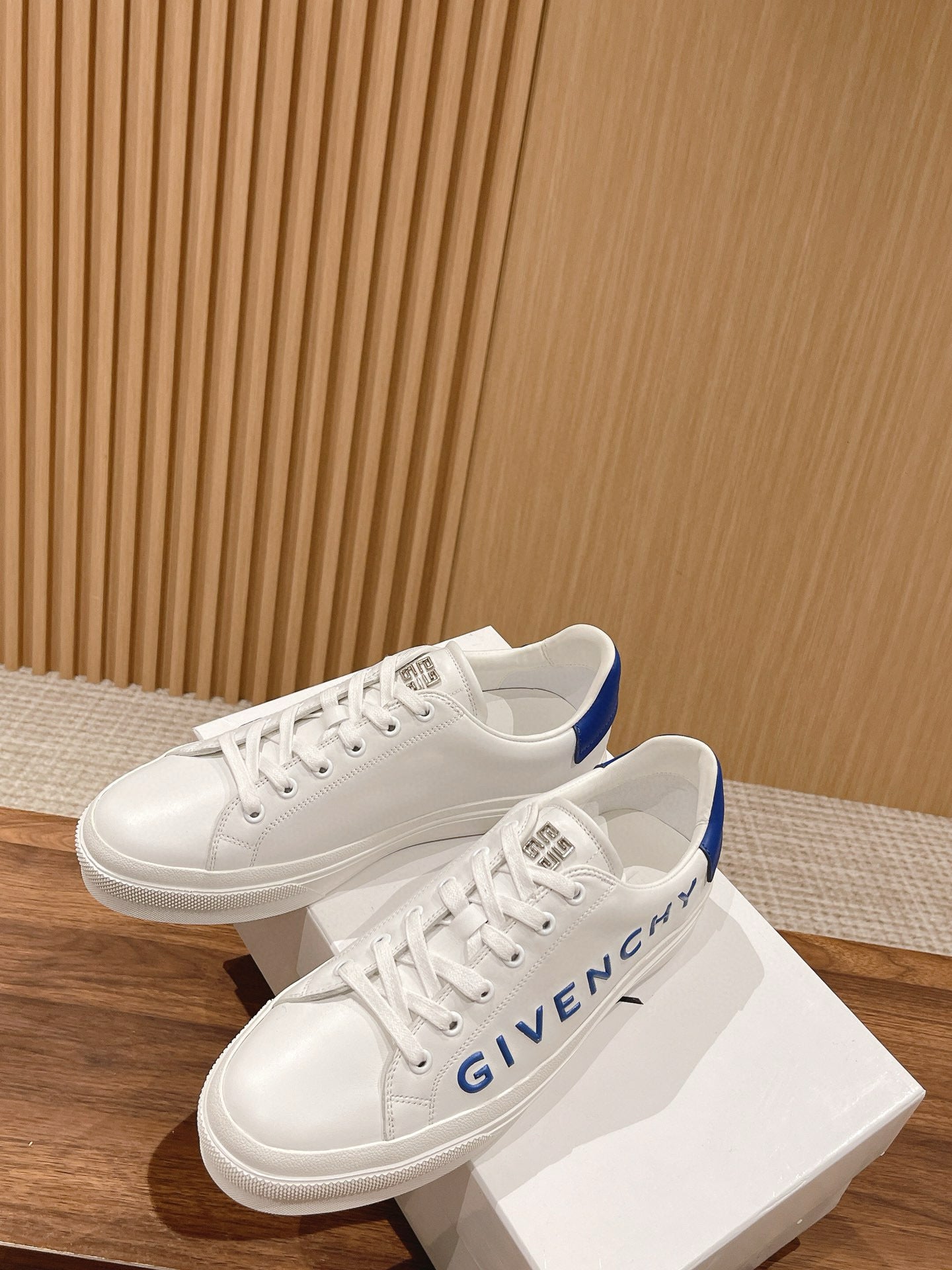 Givenchy Sneakers
