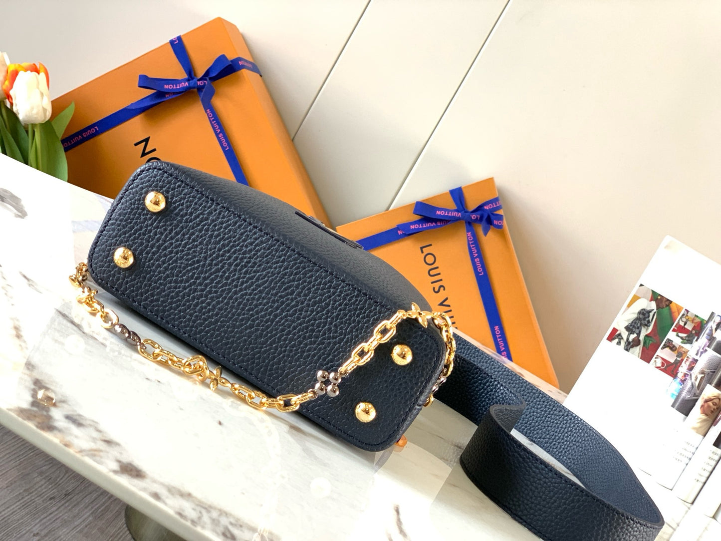 LV Capucines M80239 (21cm)