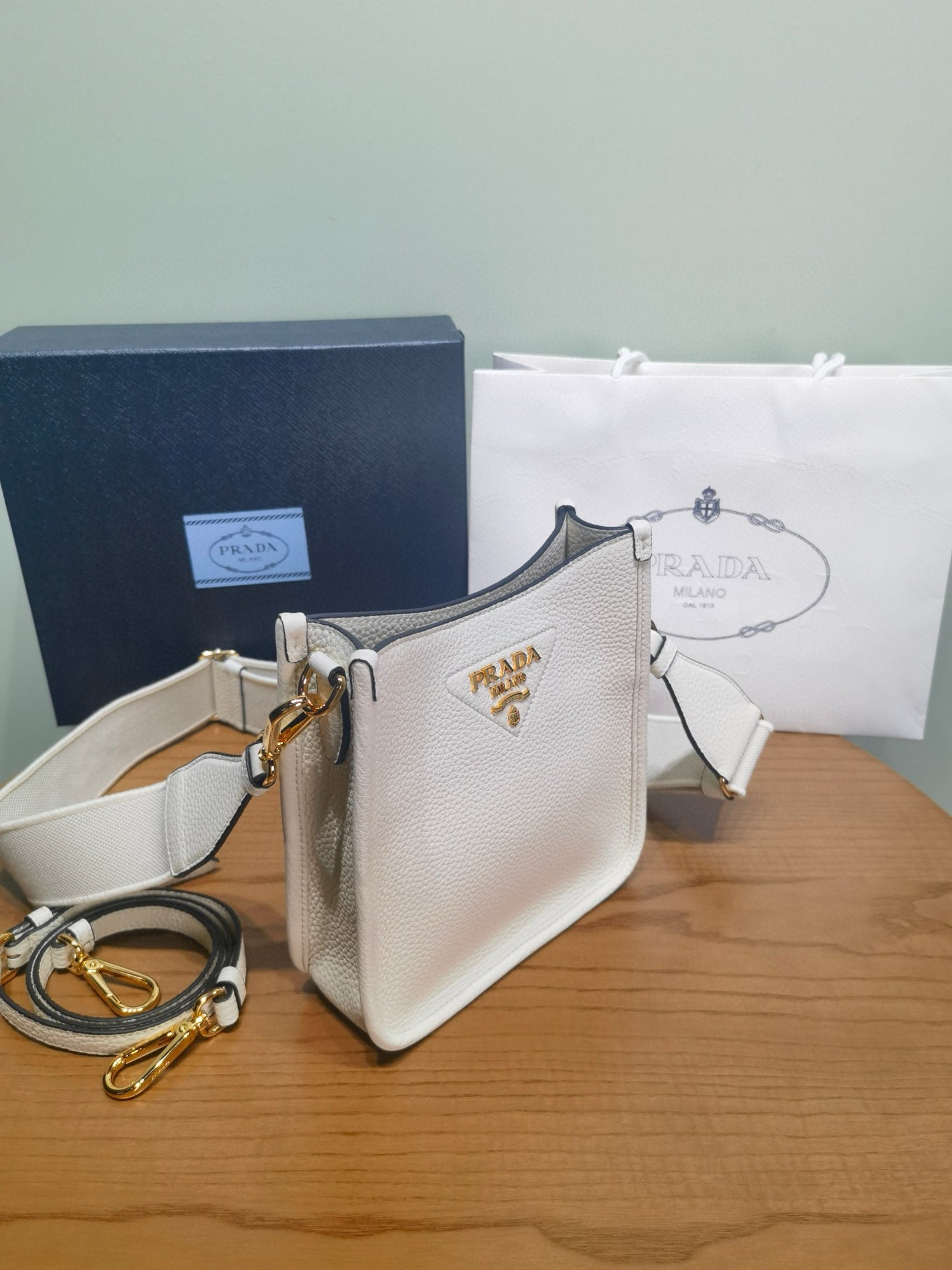 PD Arque Shoulder Bag 19x20x6cm