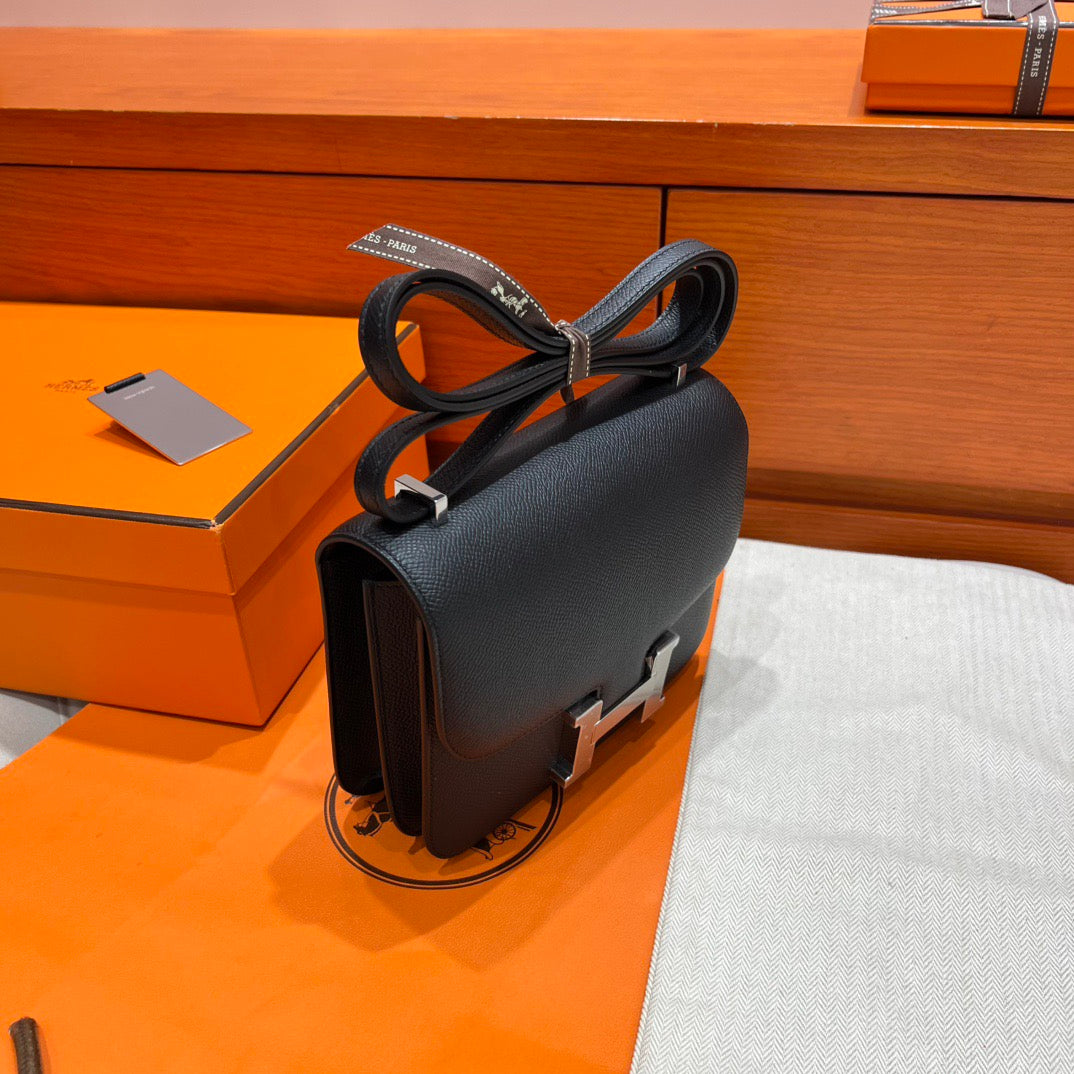 Hermes Constance 19