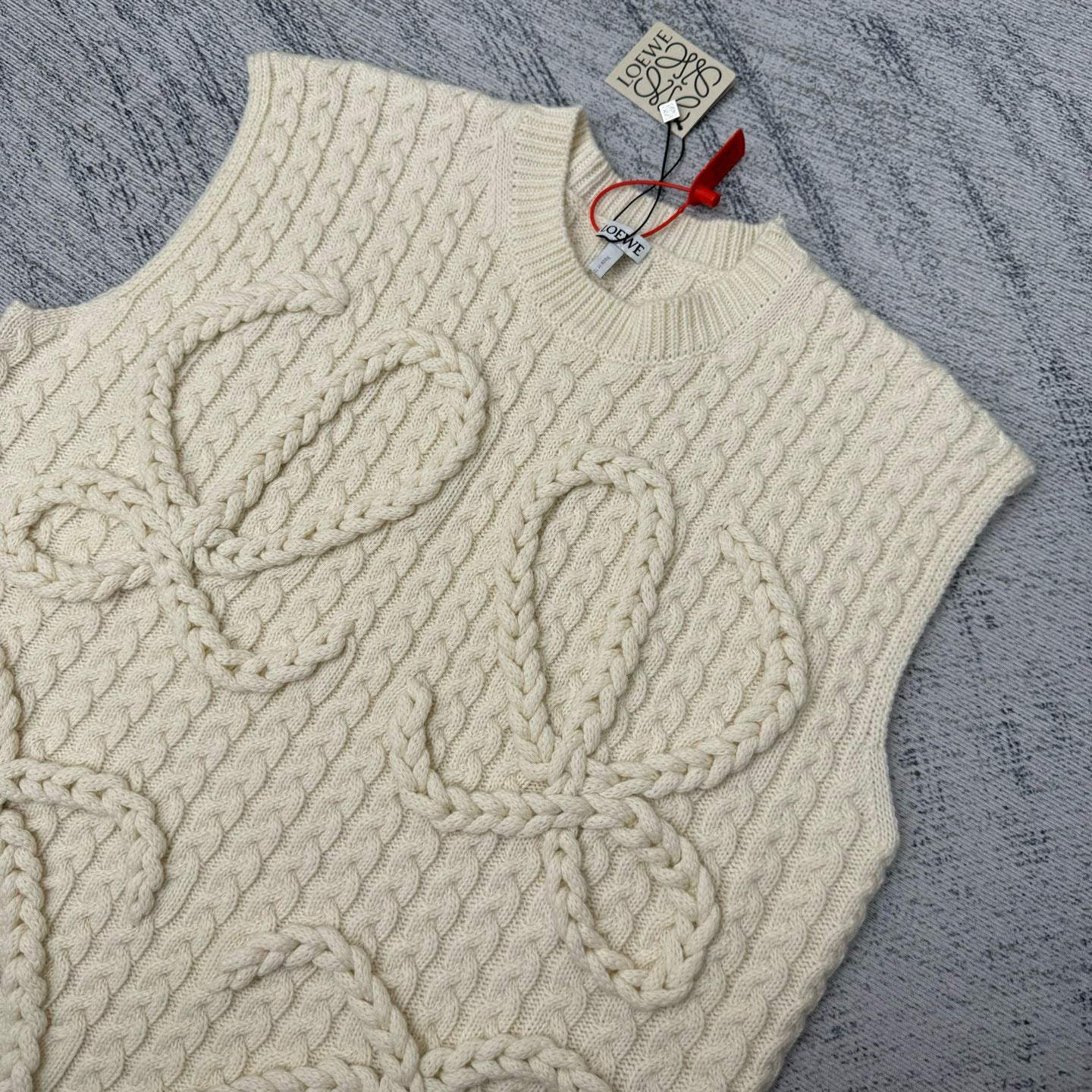 Loewe Vest
