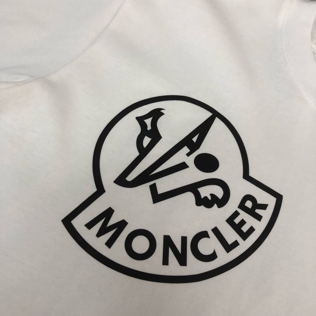 Moncler T-shirt