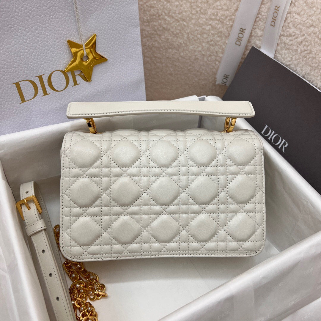Dior Mini Jolie