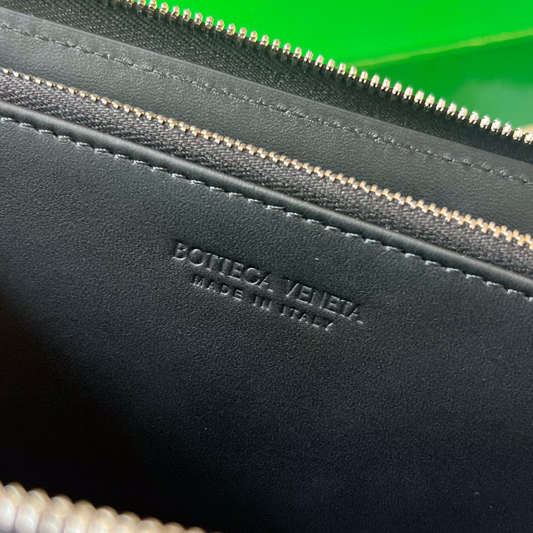 Bottega Veneta Long Zipped Wallet