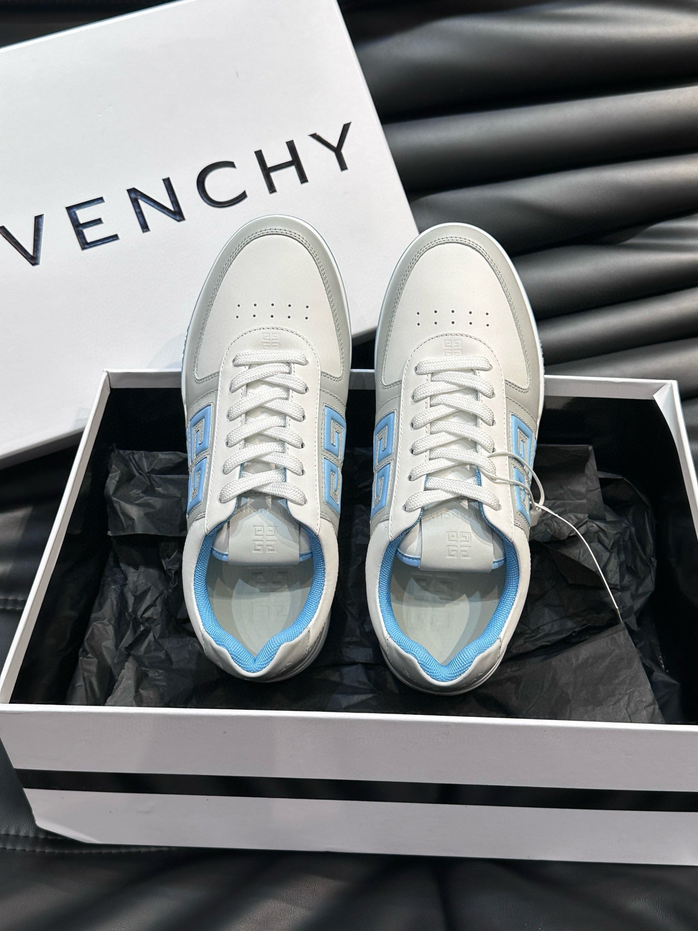 Givenchy Sneakers
