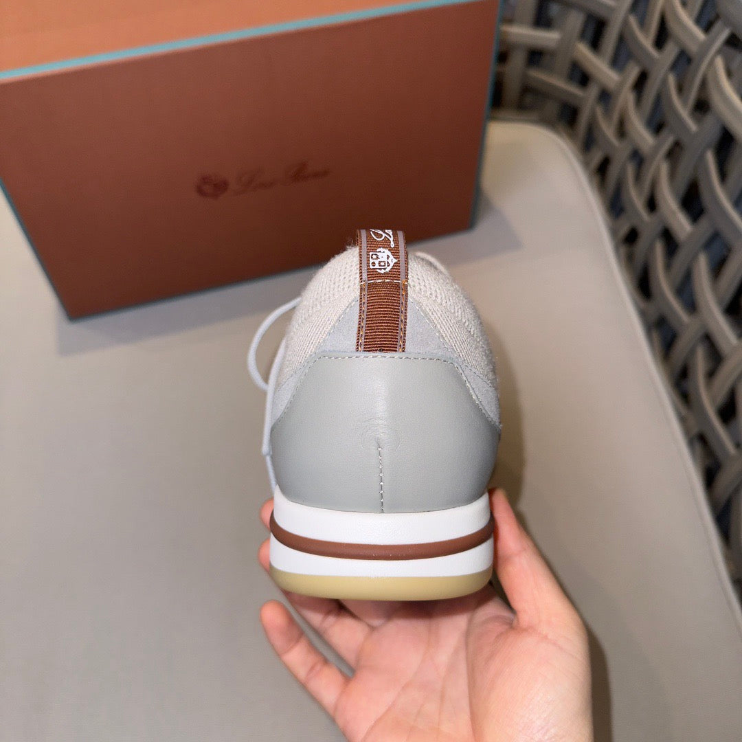 LP Sneakers