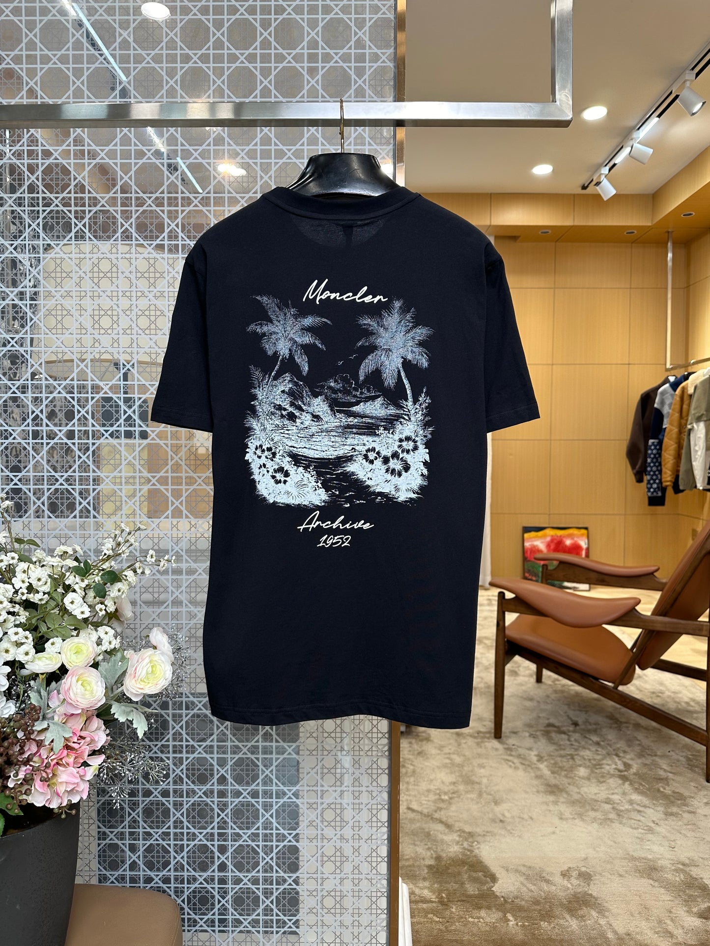 Moncler T-shirt