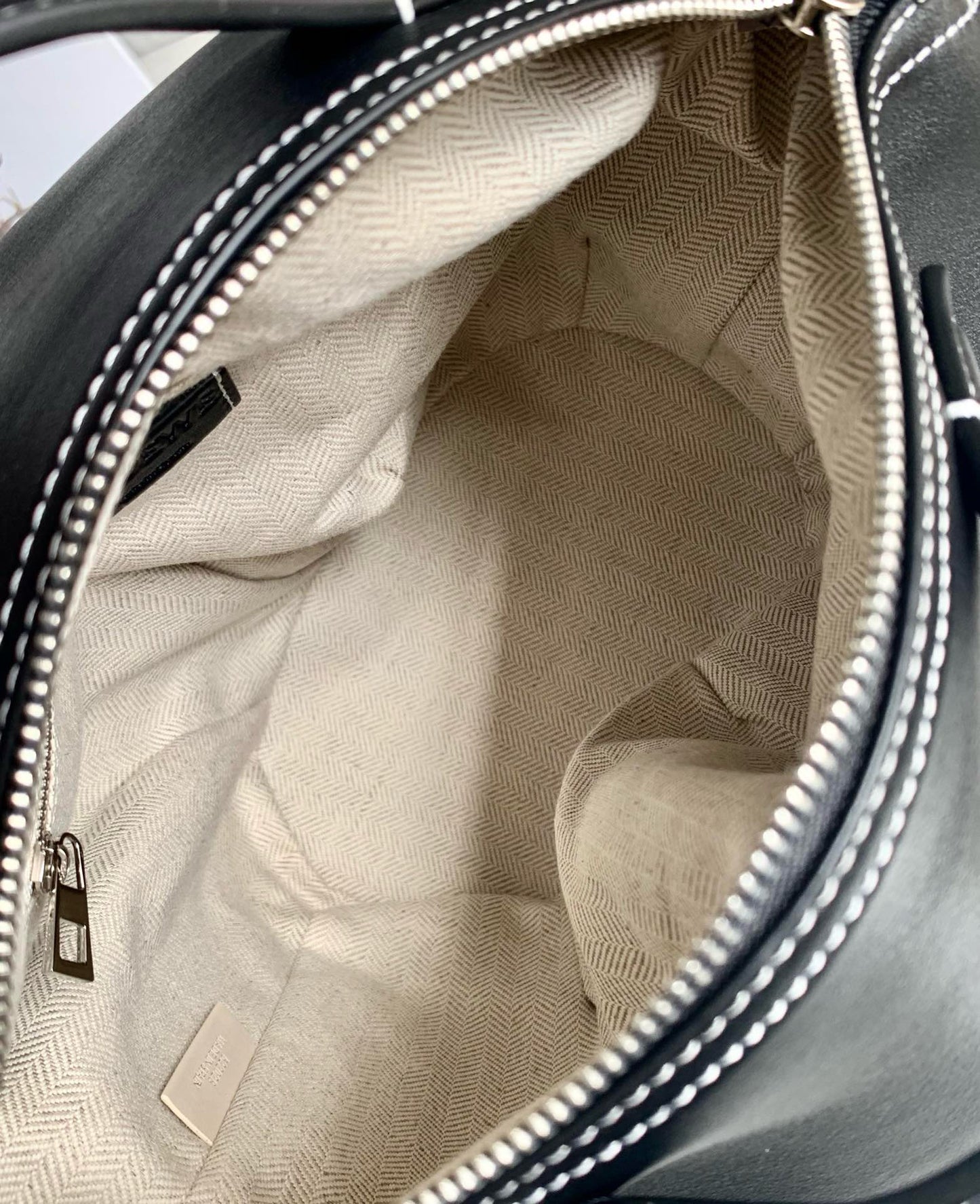 Loewe Elephant Shoulder Bag(35x16x23cm)